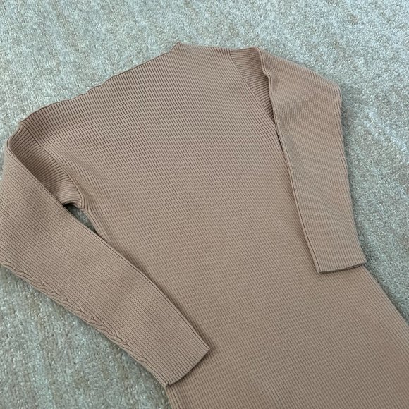 Revolve Majorelle Ribbed One Shoulder Knit Sweater Top M Cotton Blend - Picture 3 of 8